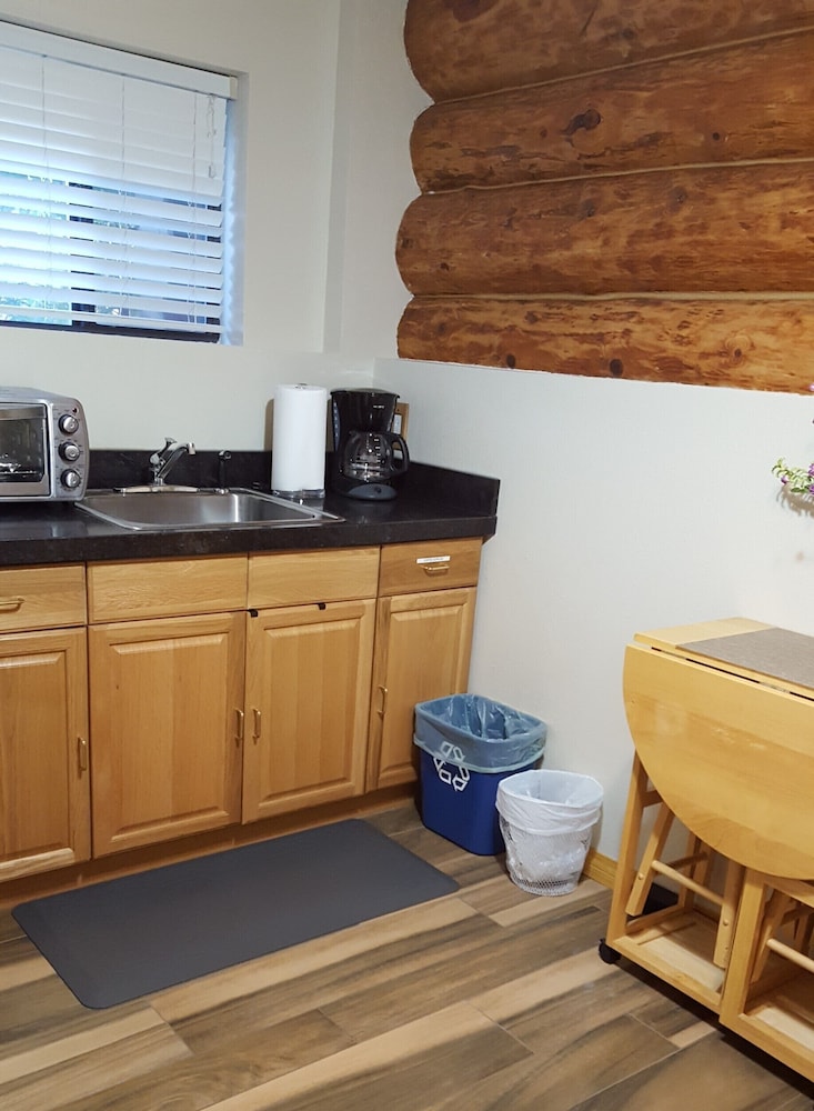 Natures Inn Bed and Breakfast Yosemite 9/50