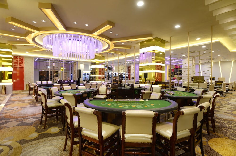 Jeju Oriental Hotel & Casino 51/65