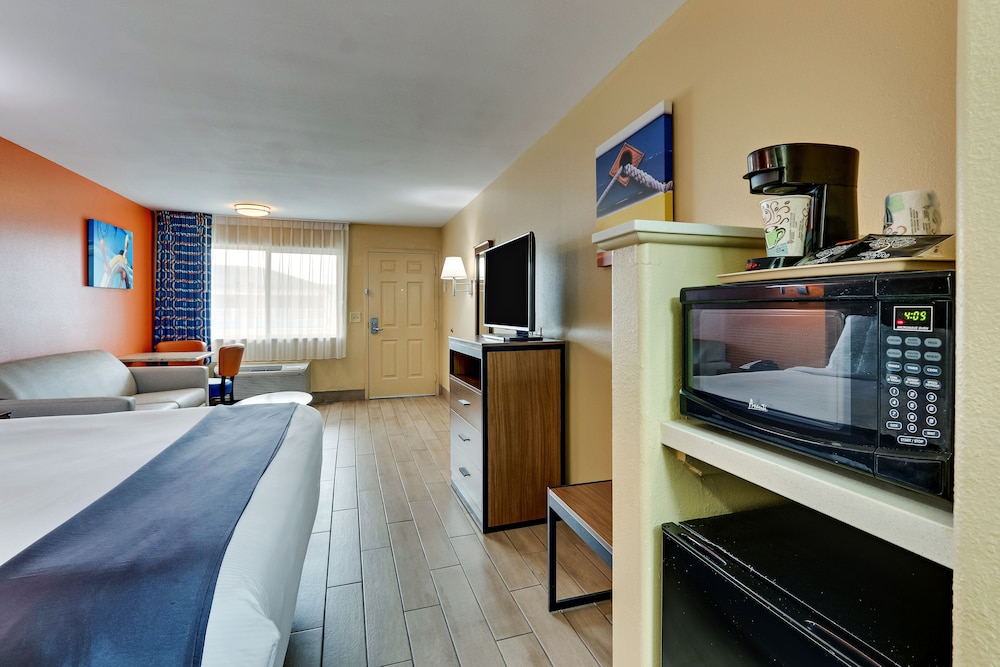 Captain Apos S Quarters Inn 35/69