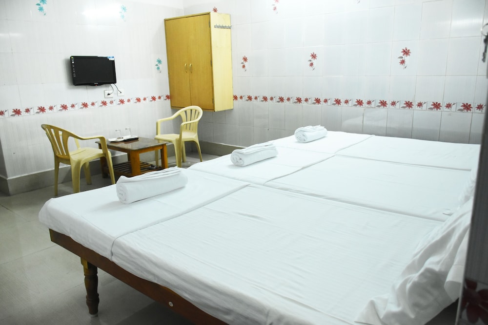 Hotel Govind Heights 17/40