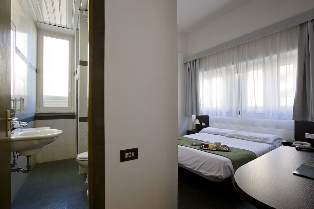Hotel La Riva 63/63