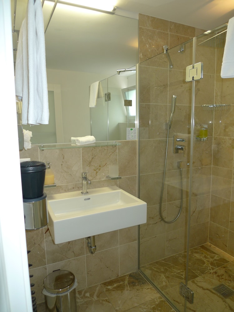 Businesshotel Lux 43/50