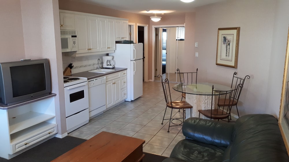 Mountain View Suites at Fairmont Hot Springs 34/63