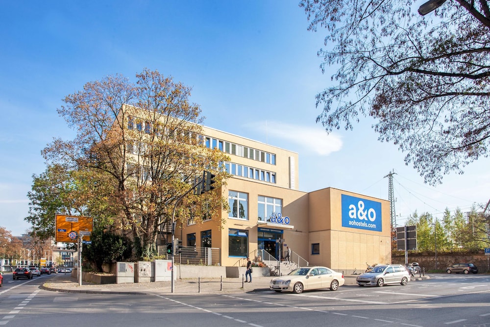 A&O Aachen Hauptbahnhof Hotel 74/83
