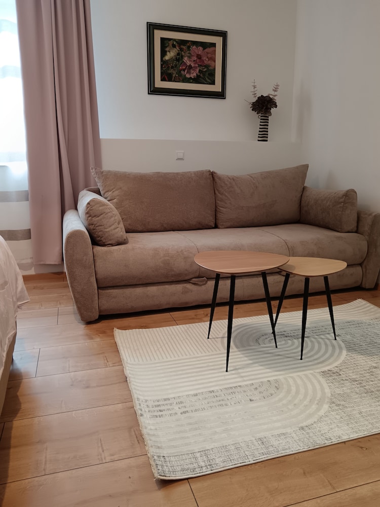 HOUSE KLAUDIJA 30/50