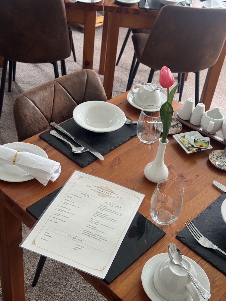 Rosaire Guest House 33/43