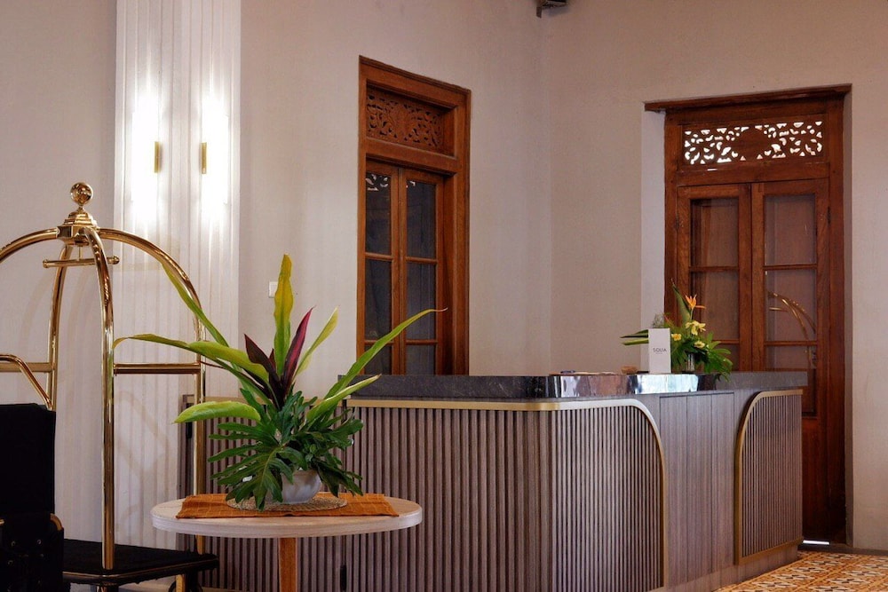 Solia Hotel Yosodipuro Solo 7/52