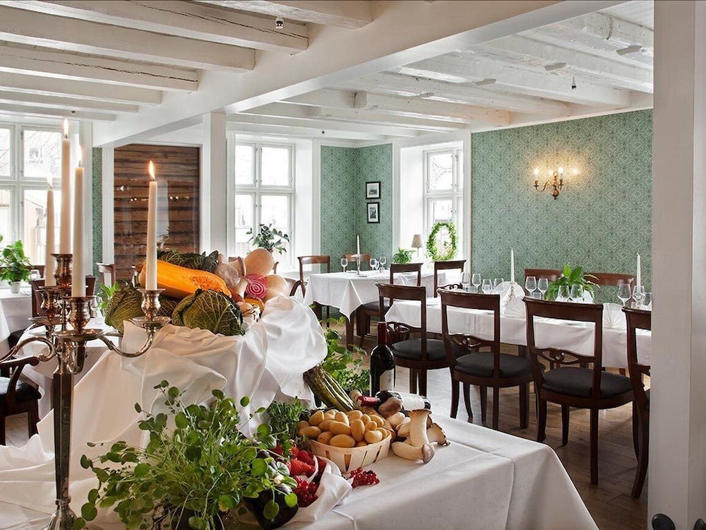 Hotel Kong Carl 42/48