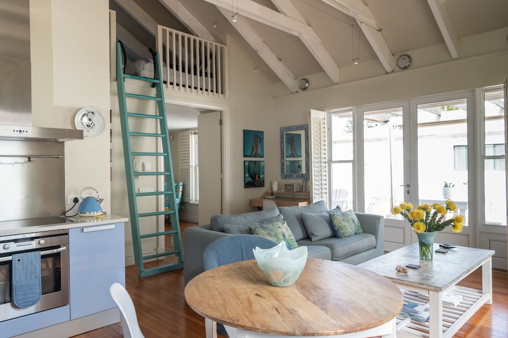 The Majestic Apartment 28/50