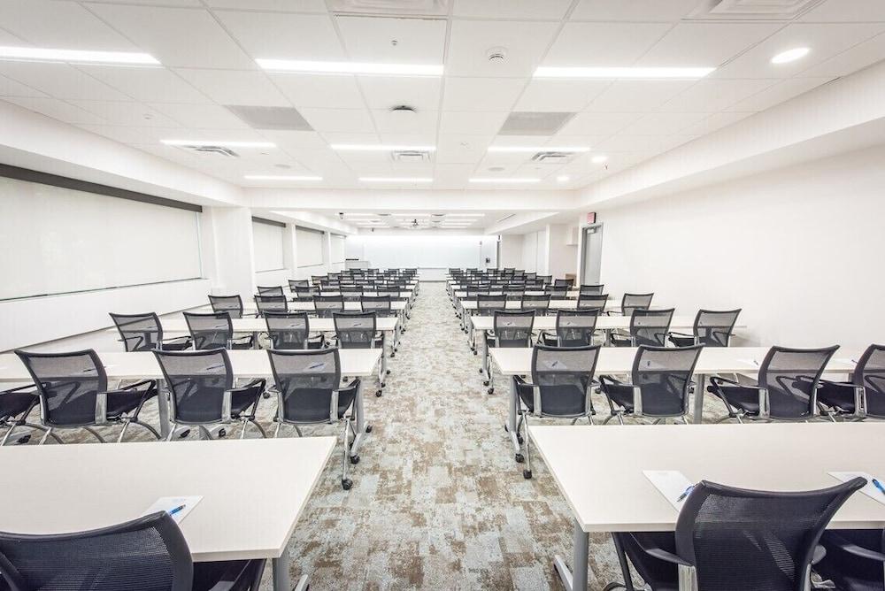 Inn at Villanova University 28/36