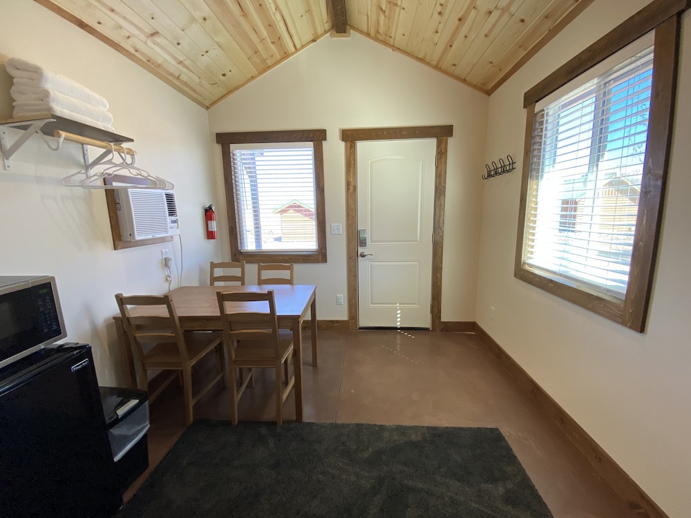 Gooseberry Lodges 47/79