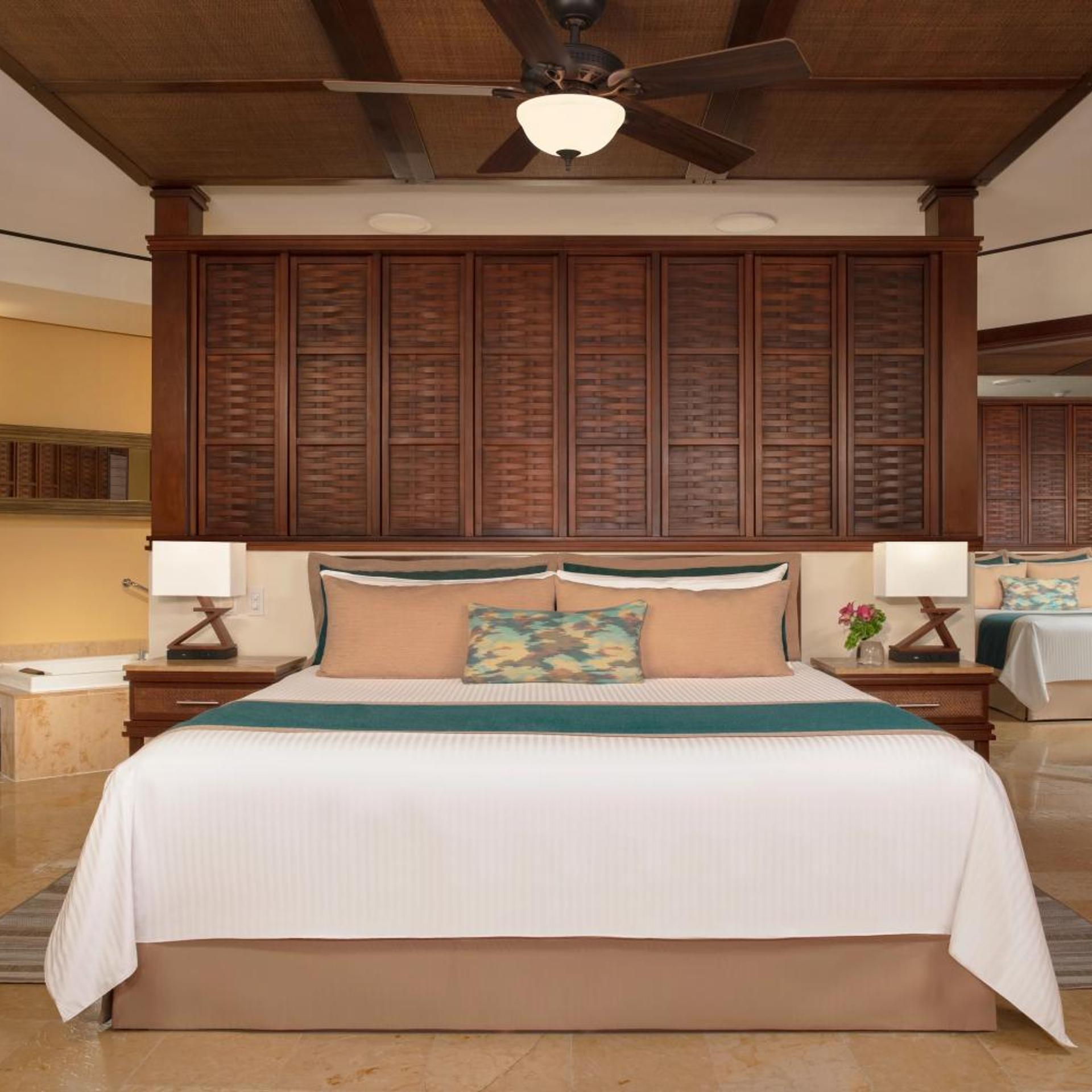 Connecting, Family Suite, Premium, Deluxe, Tropical View، Dreams Riviera Cancun 3/8
