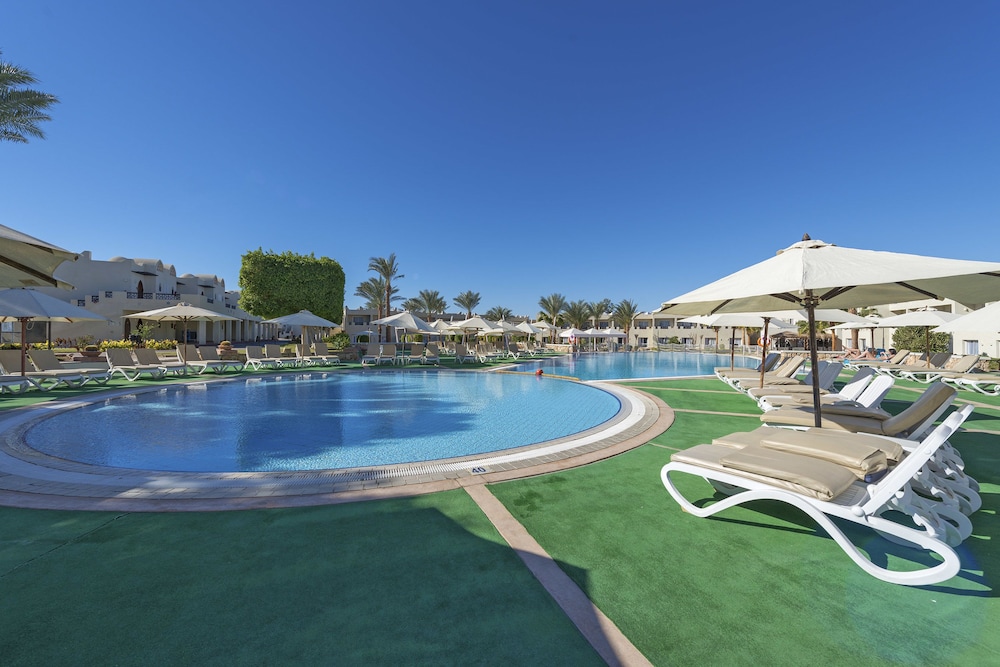 Reef Oasis Beach Resort photo4