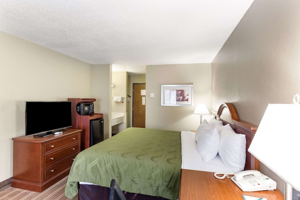 Quality Inn Athens, OH 19/50
