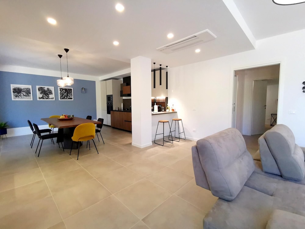 Villa Nucci 26/48