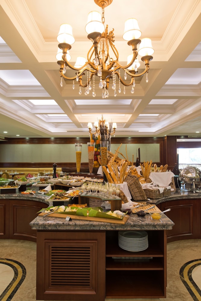Warwick Doha Hotel 42/59