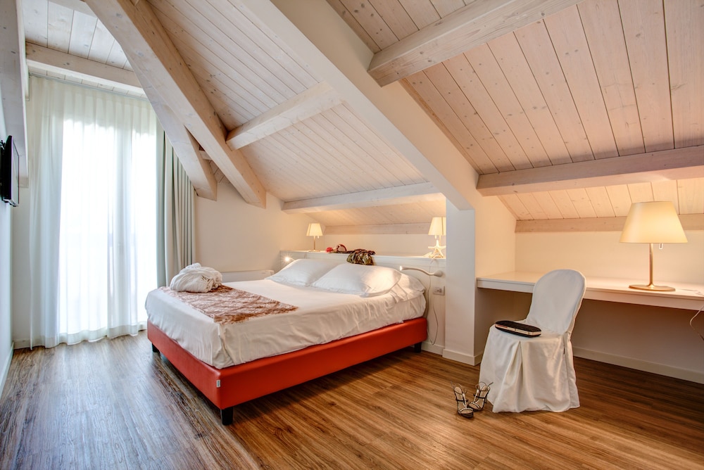Rimini Suite Hotel 30/70