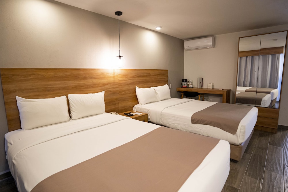 La Posada Hotel &amp; Suites 16/68