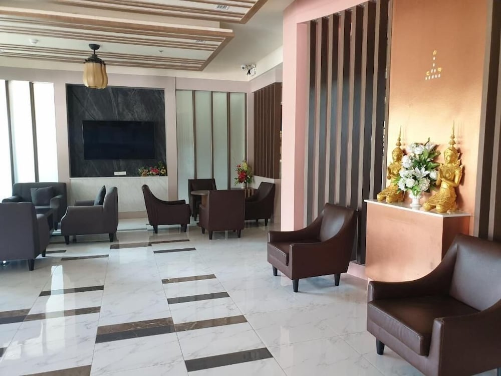 Swan Lake Hotel Sattahip 19/23