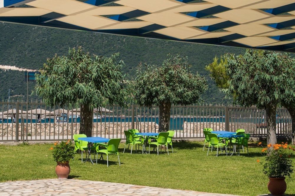Akroyiali Resort 37/41