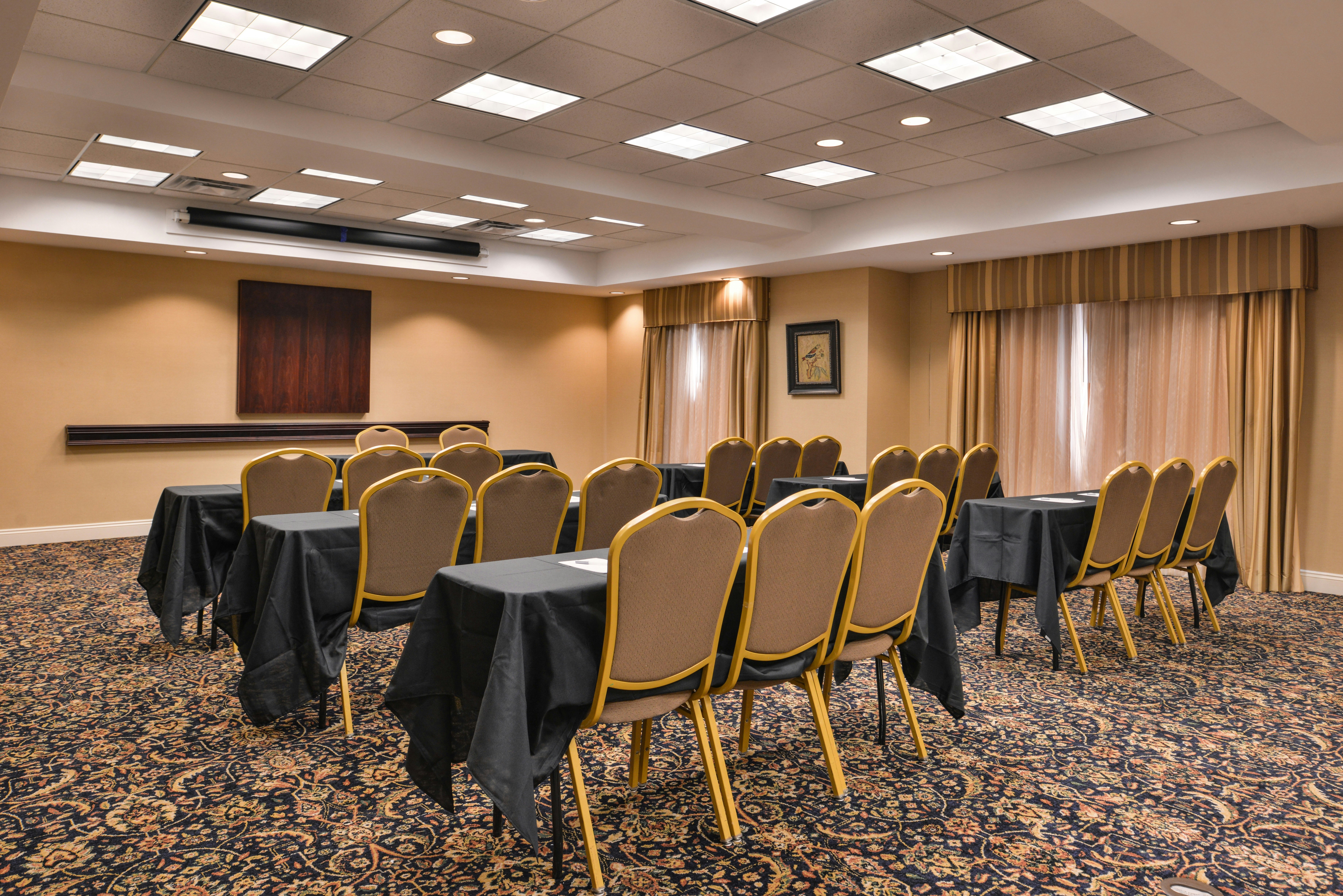 Hampton Inn Jackson, AL 33/44