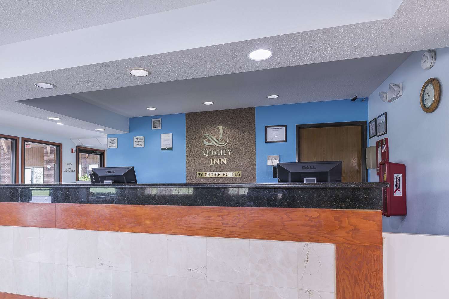 Quality Inn Sycamore - DeKalb 8/43