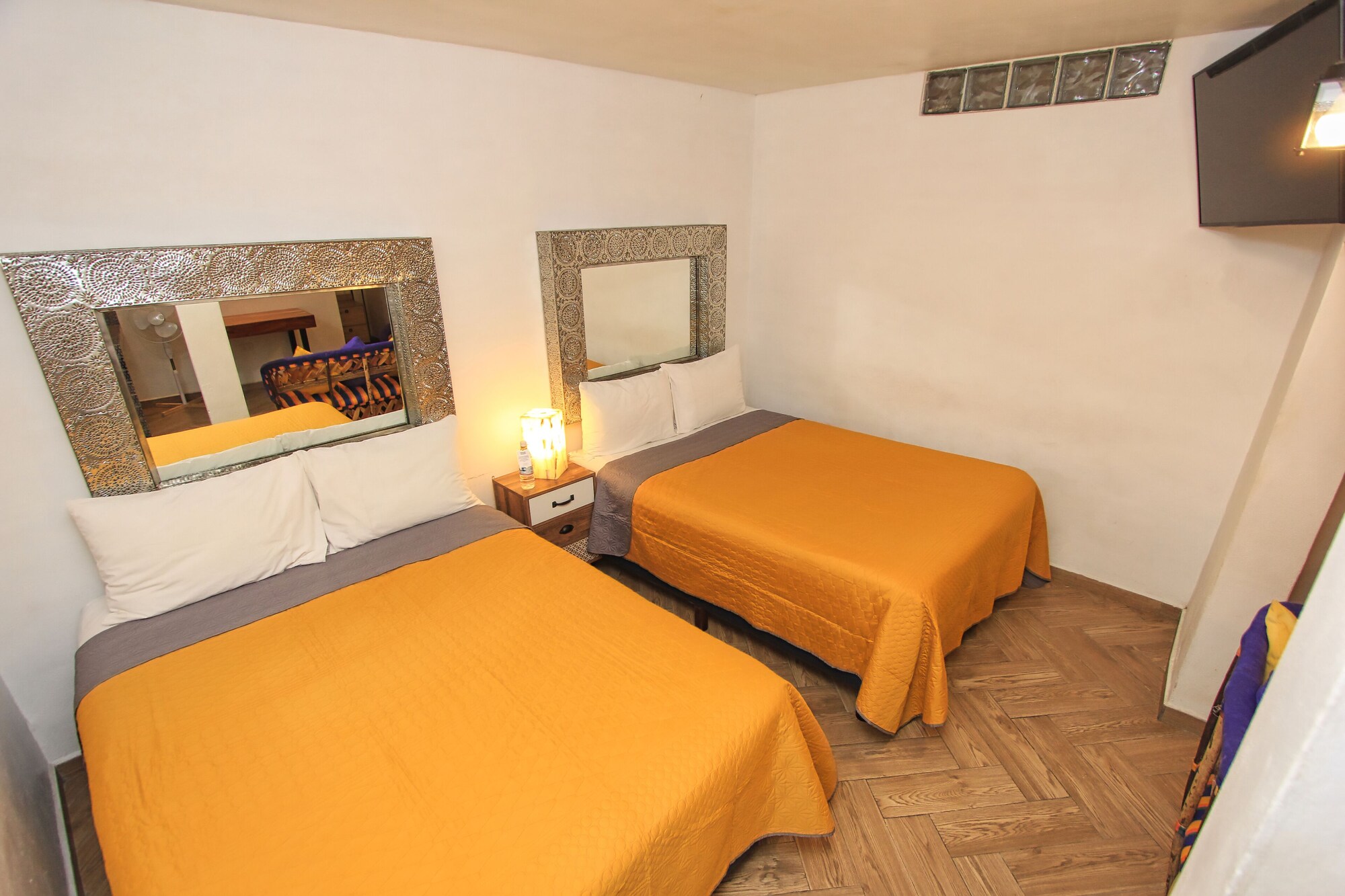 DESIGN, DOUBLE BED