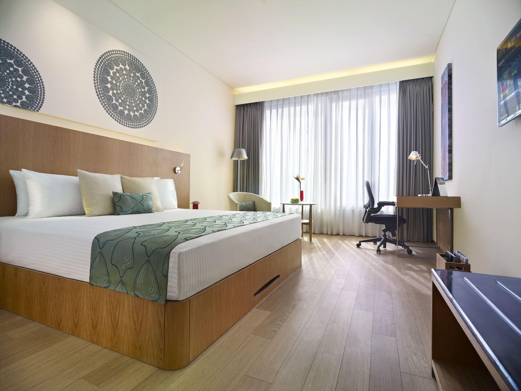 PREMIUM, KING BED
