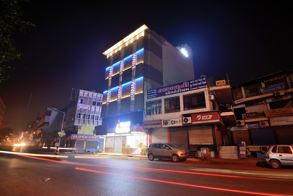 HOTEL ONE UP 5/69