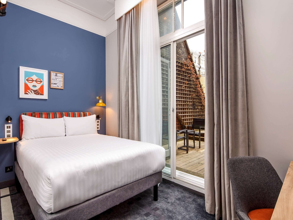 ROOM, DOUBLE BED, BALCONY
