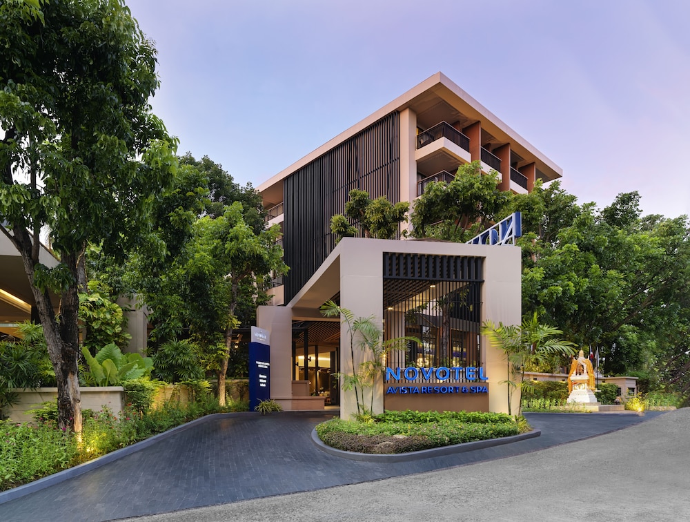 Novotel Phuket Kata Avista Resort And Spa in KARON BEACH