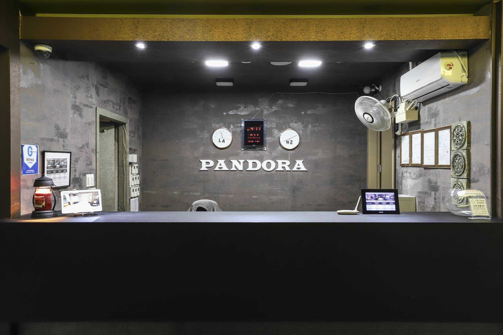 Hotel Pandora 1/23