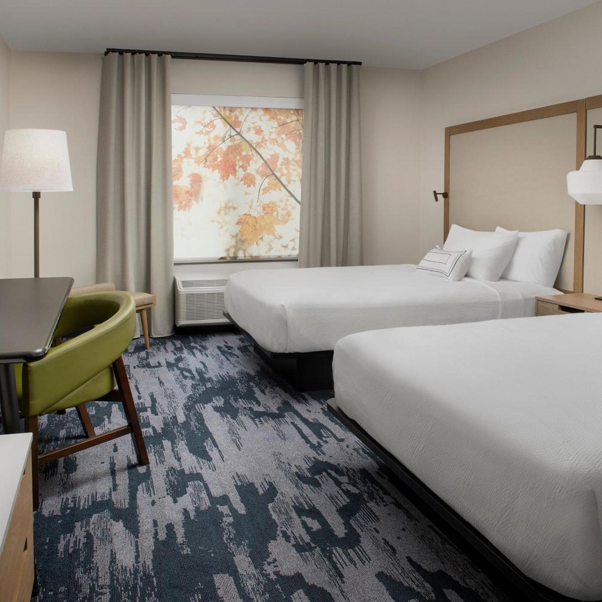 Room, King Bed, 2 Queen Beds
