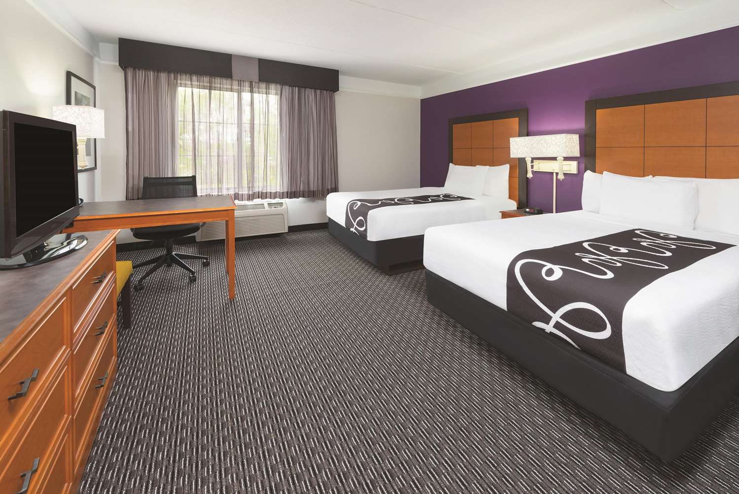Howard Johnson by Wyndham Sacramento Downtown 17/58