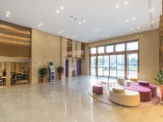 Li Feng Hotel (Wuhan Jinyinhu store) 30/49