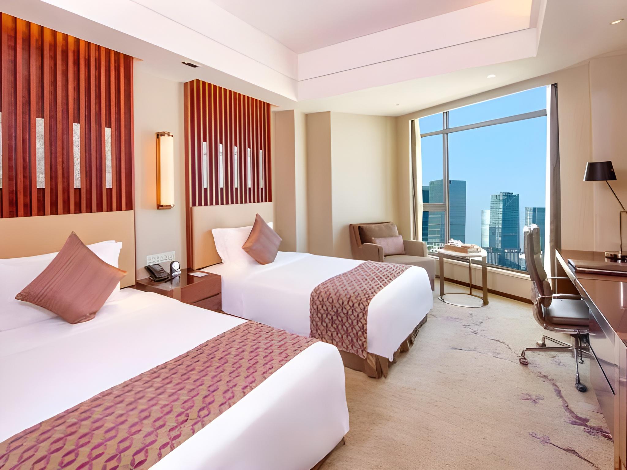 Elegant, 2 Beds, City View