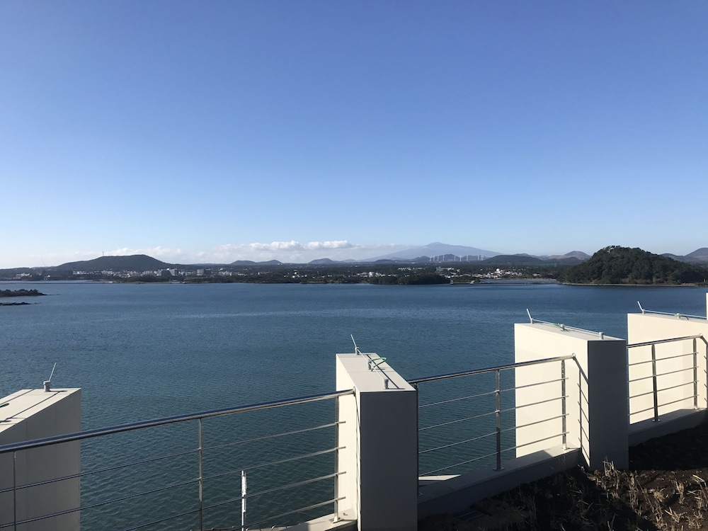CO-OP CITY HOTEL SEONGSAN 7/71