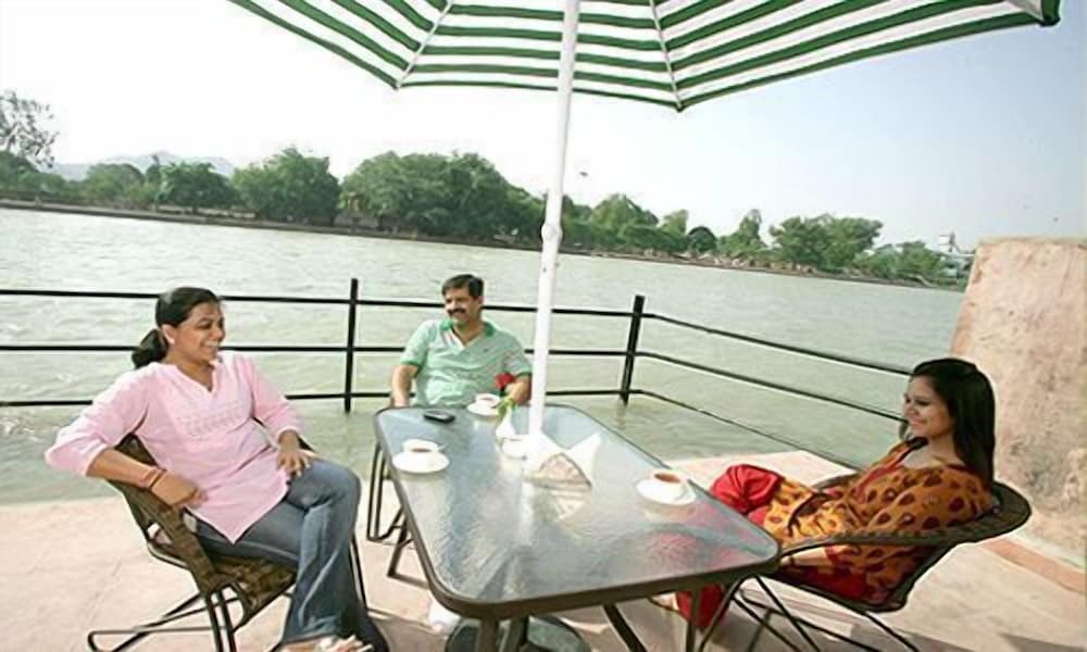 ECKO, Antarman on The Ganges 36/62