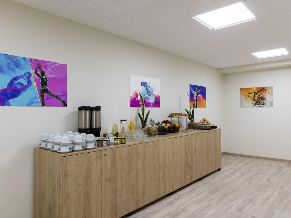 Ibis Styles Athens Routes 4/49