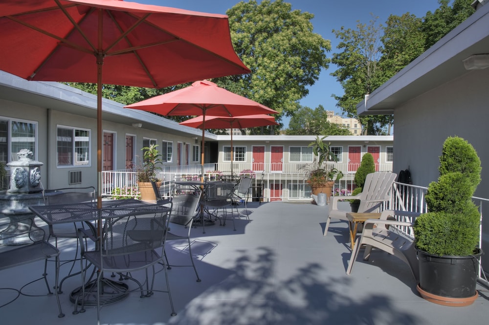 Campus Inn & Suites Eugene Downtown 38/57