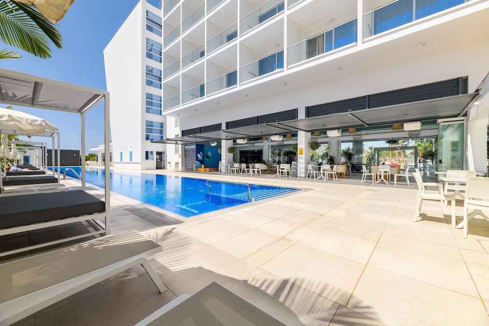 Tasia Maris Seasons Hotel (Adults only) 104/105