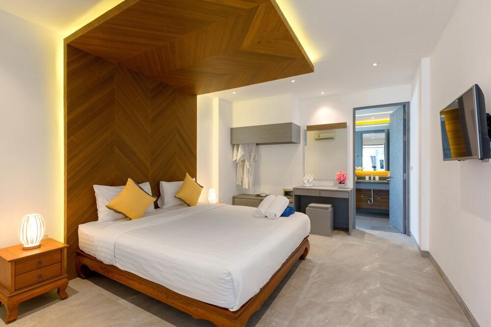 Karon Beach Pool Villa 2 2/12