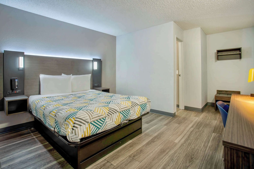 Motel6 Richland, WA - Kennewick 37/54