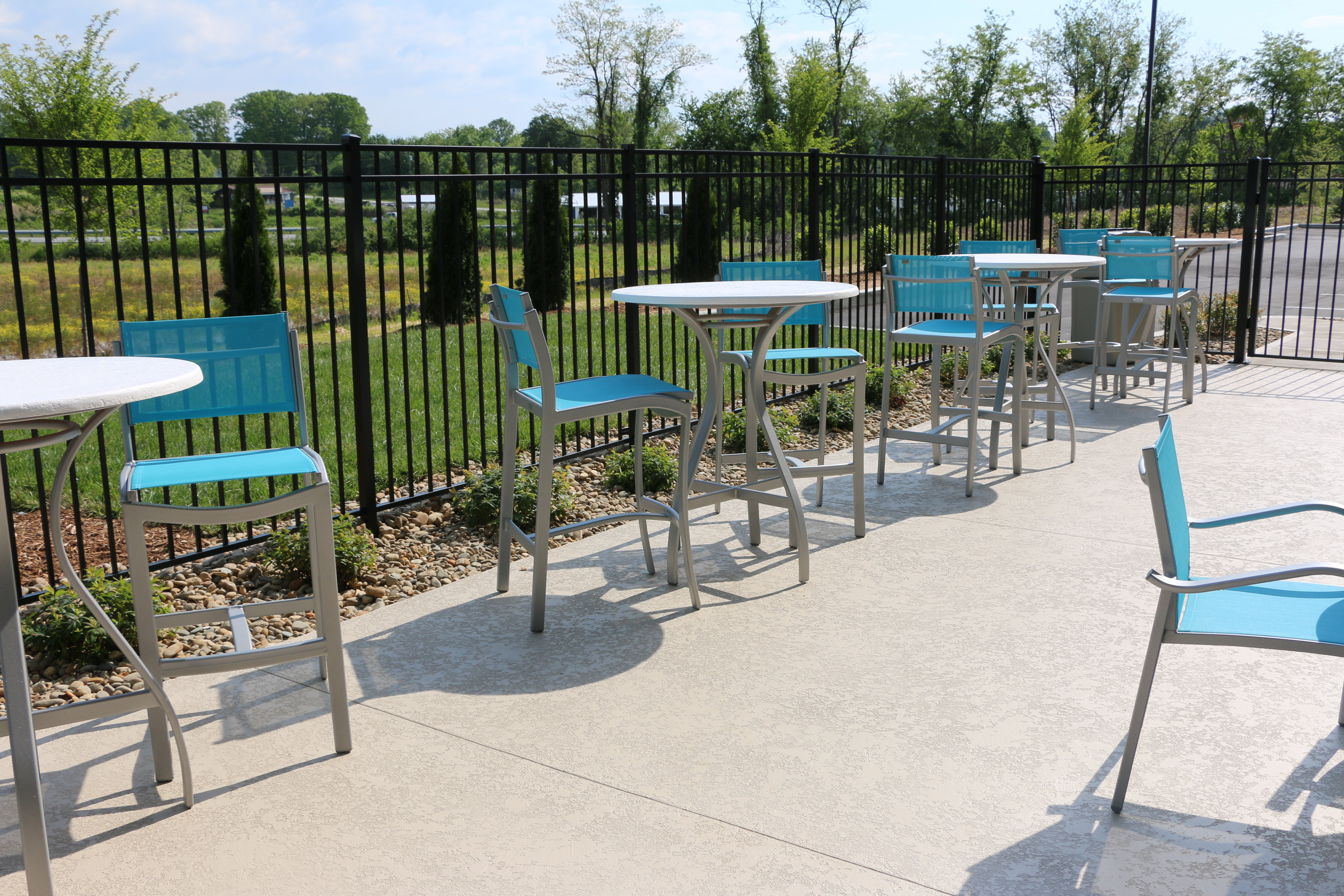 HOLIDAY INN EXPRESS & SUITES HENDERSONVILLE SE - FLAT ROCK 41/52