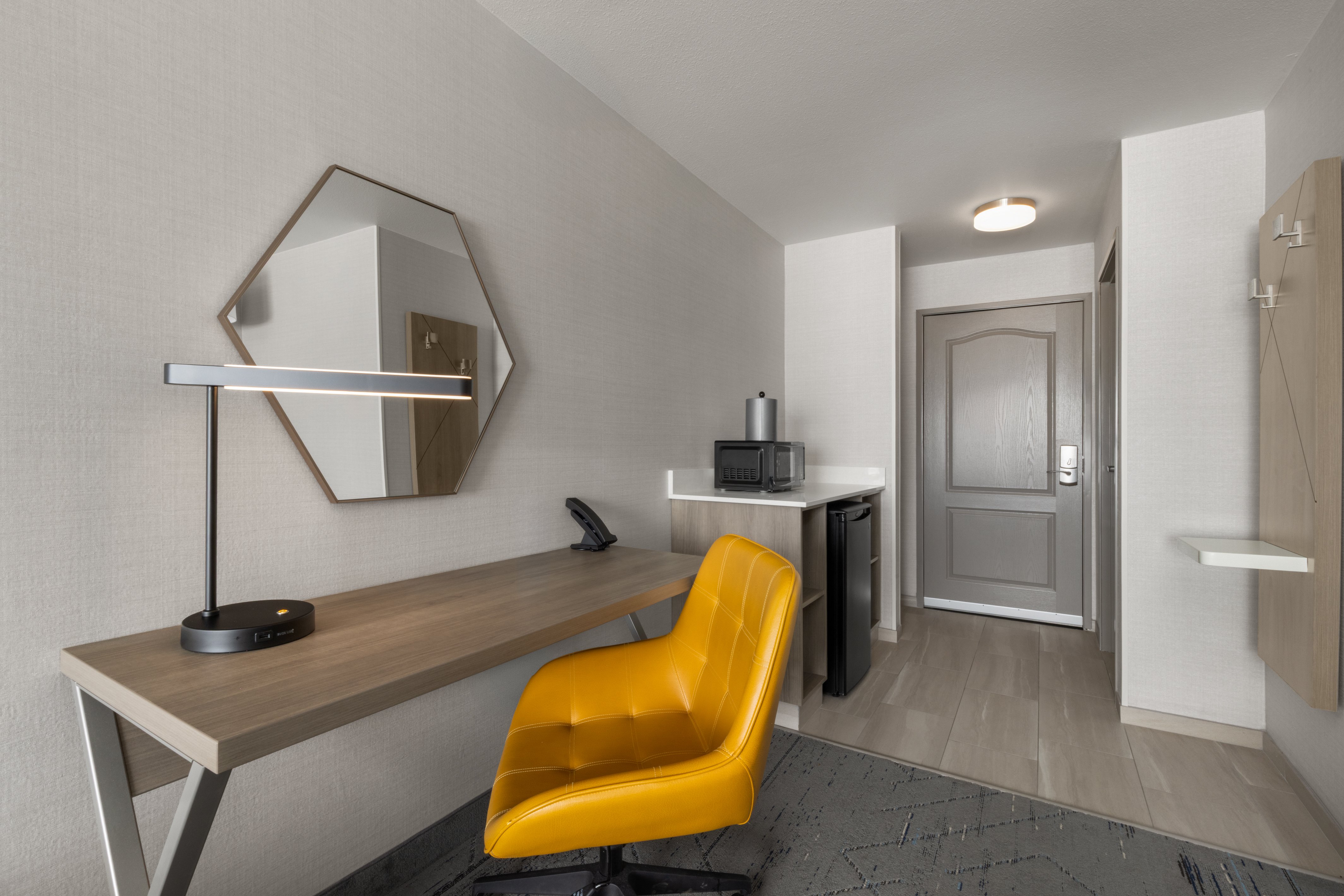 Holiday Inn Express Hotel And Suites Rapid City 40/78