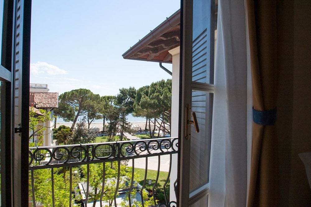 Hotel Villa Erica 29/30