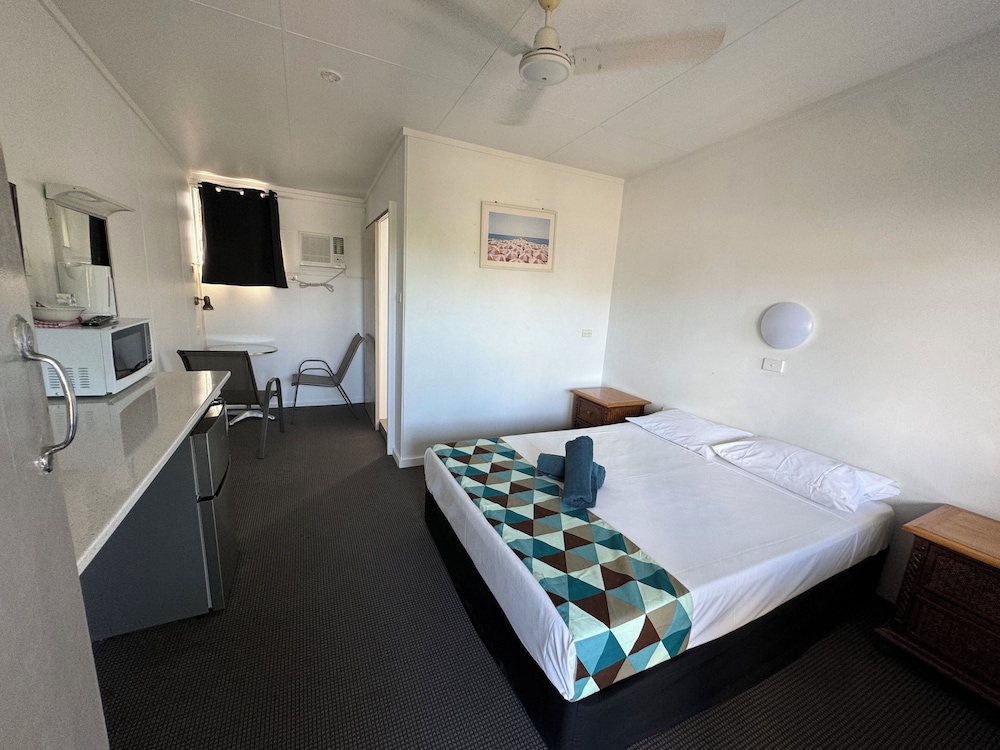 Cairns City Motel 24/58