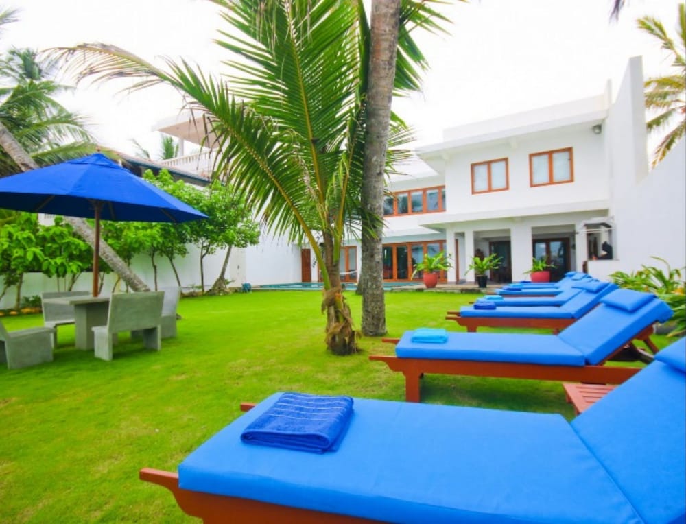 Footprints Villa 28/40