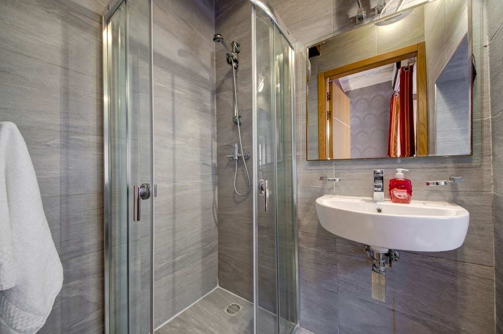 Tritoni harbour suites 48/55
