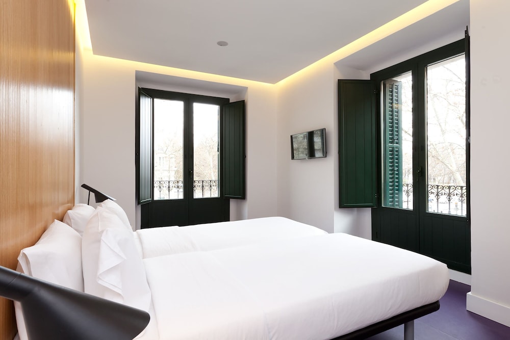 HOSTAL BUELTA 17/50